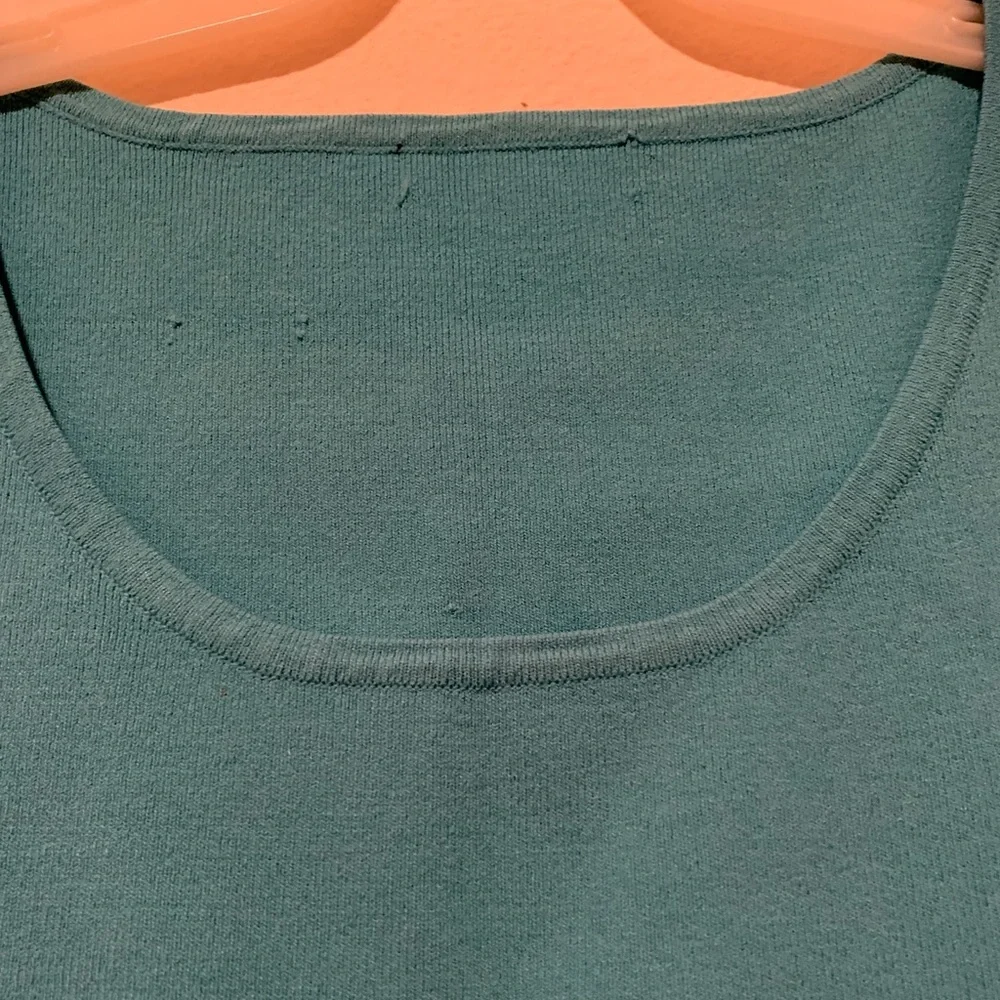 Turquoise Sleeveless Top - Picture 3 of 14